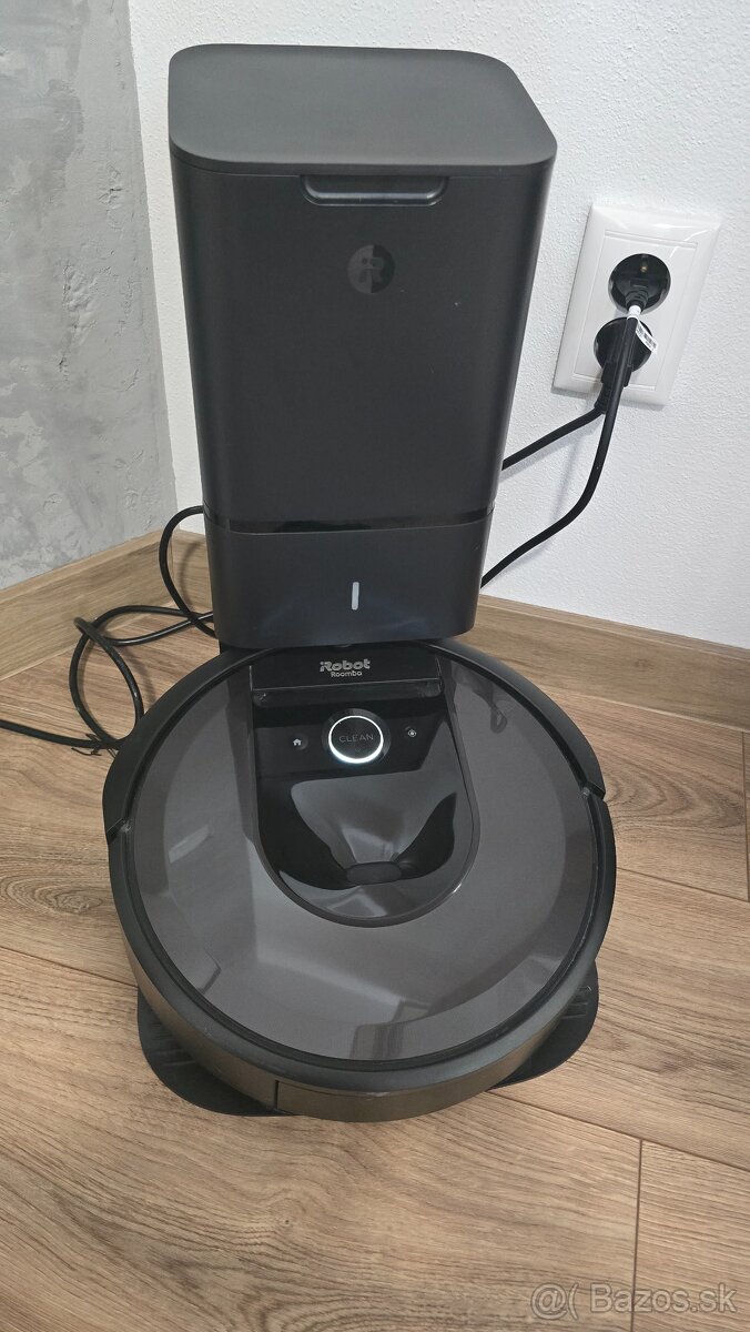iRobot Roomba i7+