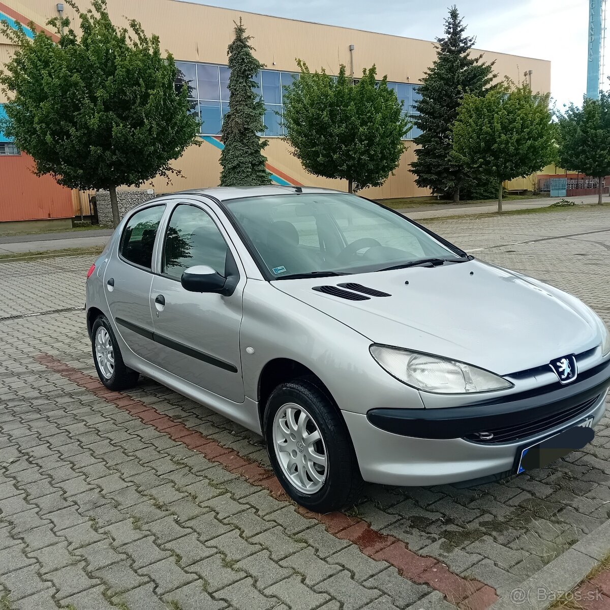 Peugeot 206 1.4 benzín 55kw