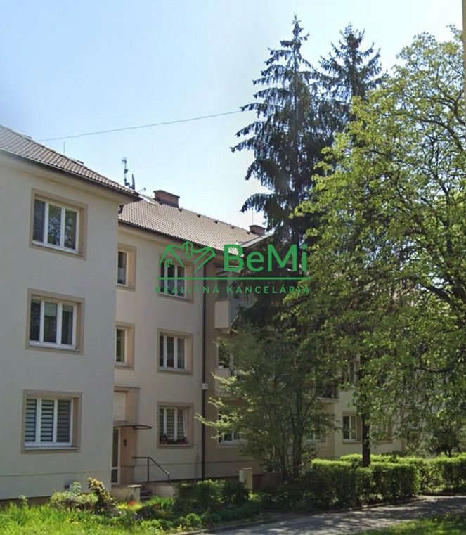 tehlový 2 izbový byt na Obrancov mieru v Prešove