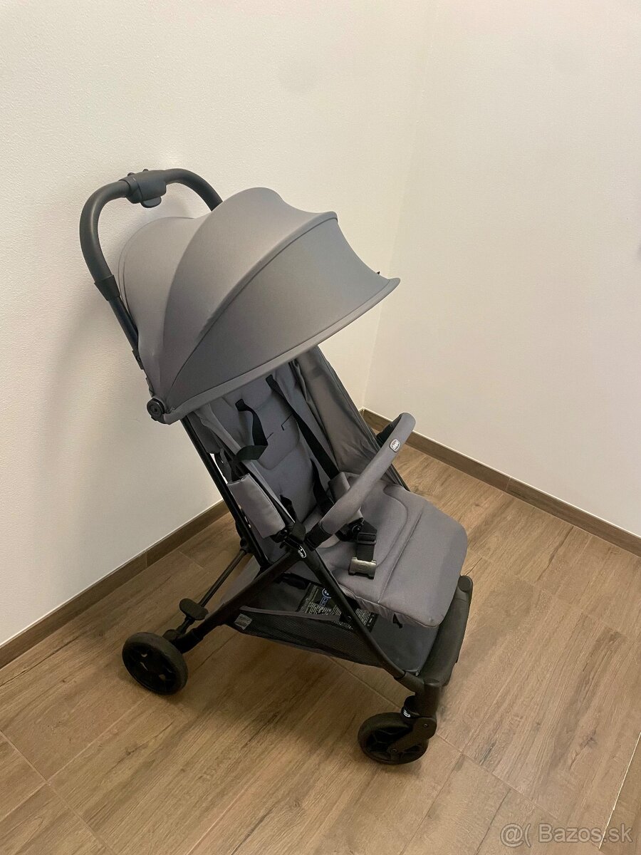 Kočík Chicco Urbino od narodenia do 4 rokov do 25 kg, sivý