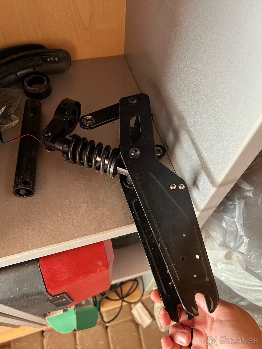 Odpružená vidlica na kolobežky Xiaomi