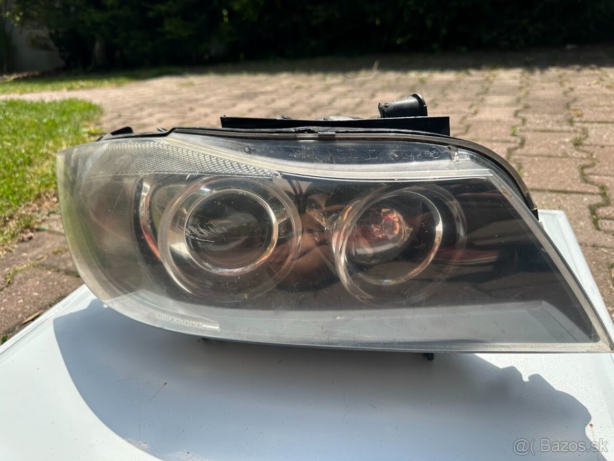 Predne Svetlá na BMW 320d (e90 e91 e92) na