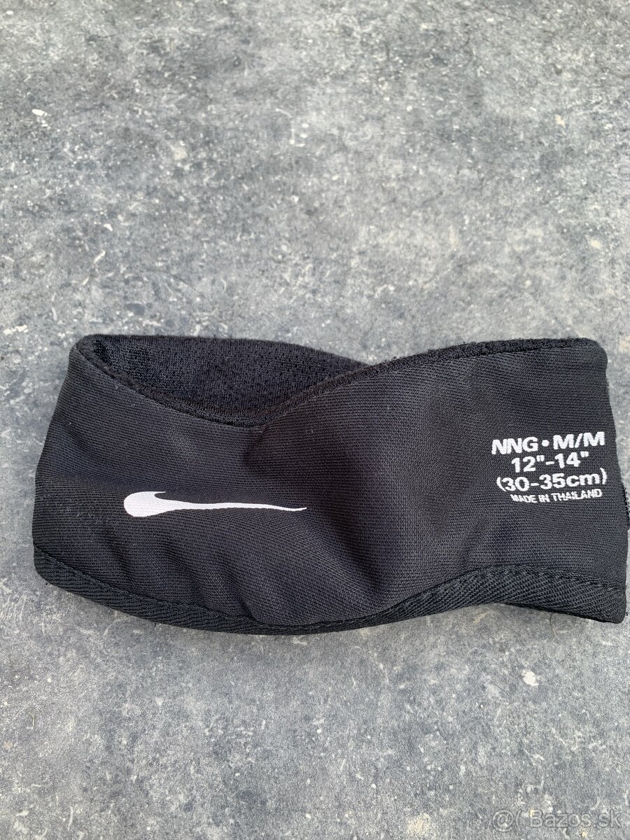 Hokejový nákrčník Nike veľkosť 12 -14” 30 - 35 cm