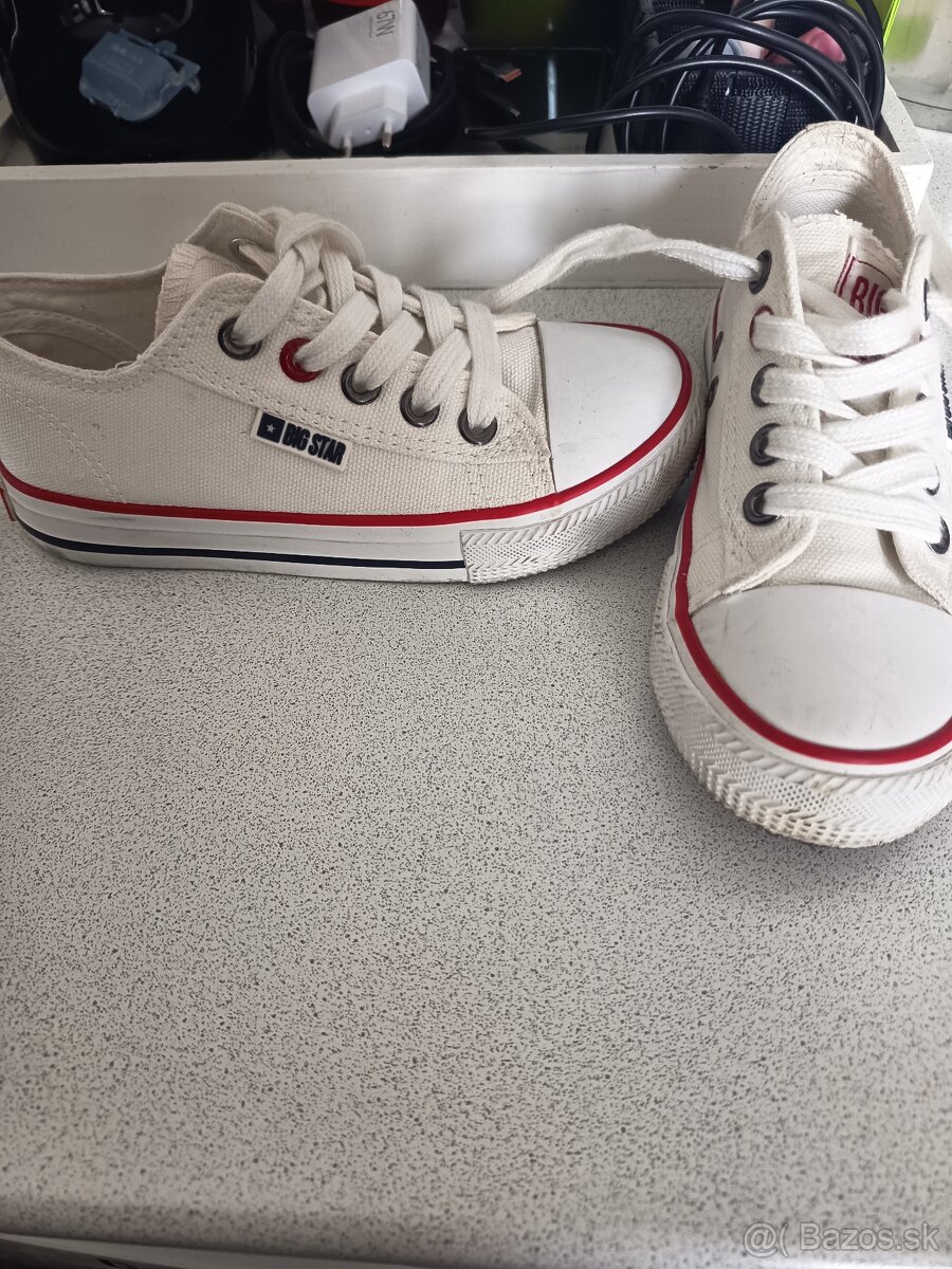 Predám dievčenske tramky