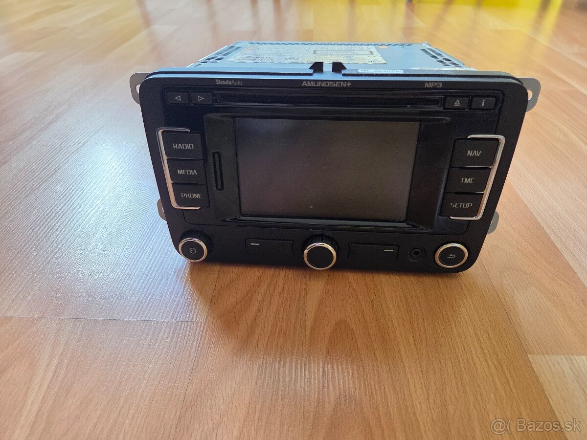 Rádio do auta Škoda