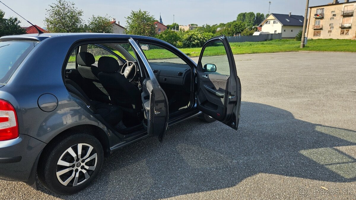 Fabia 1,2 47kw 2006 149600km