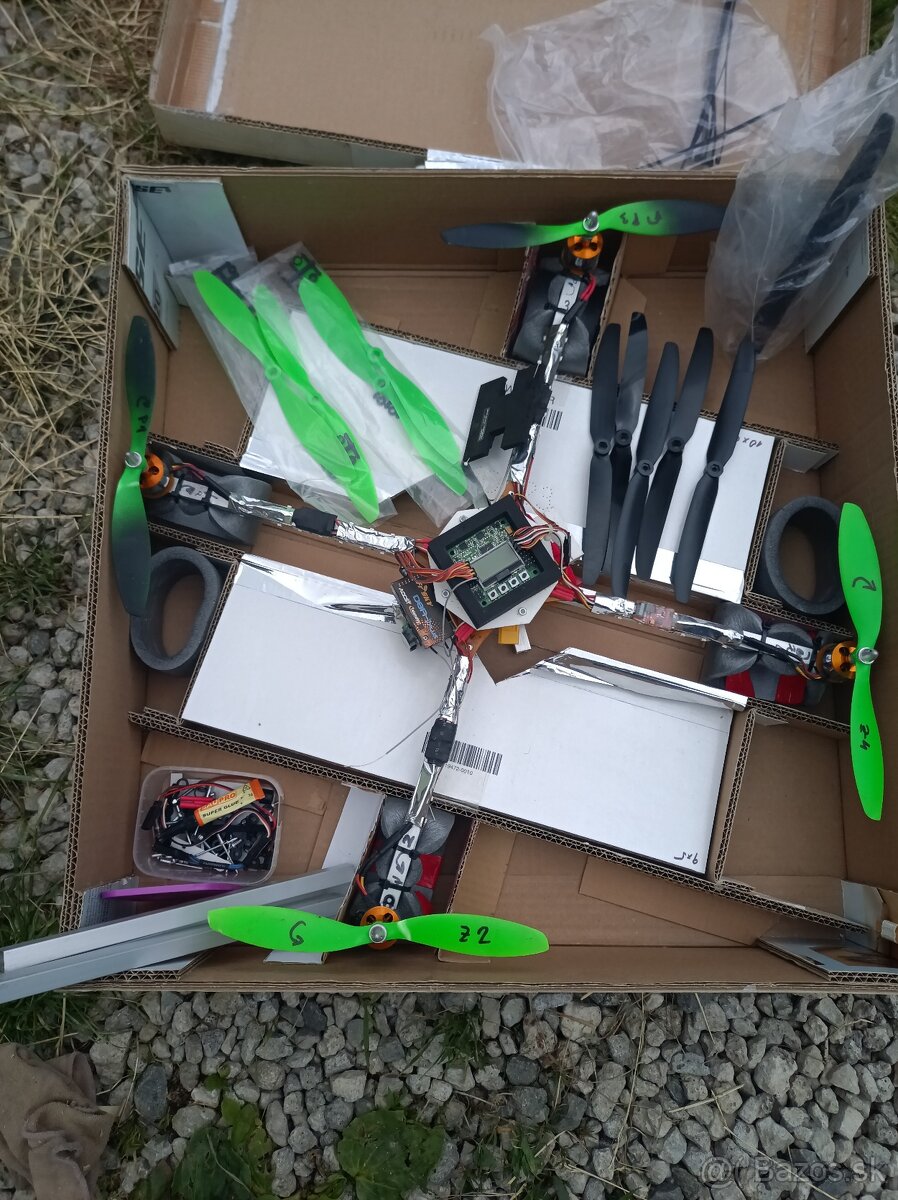 RC vetron, quadrokoptera