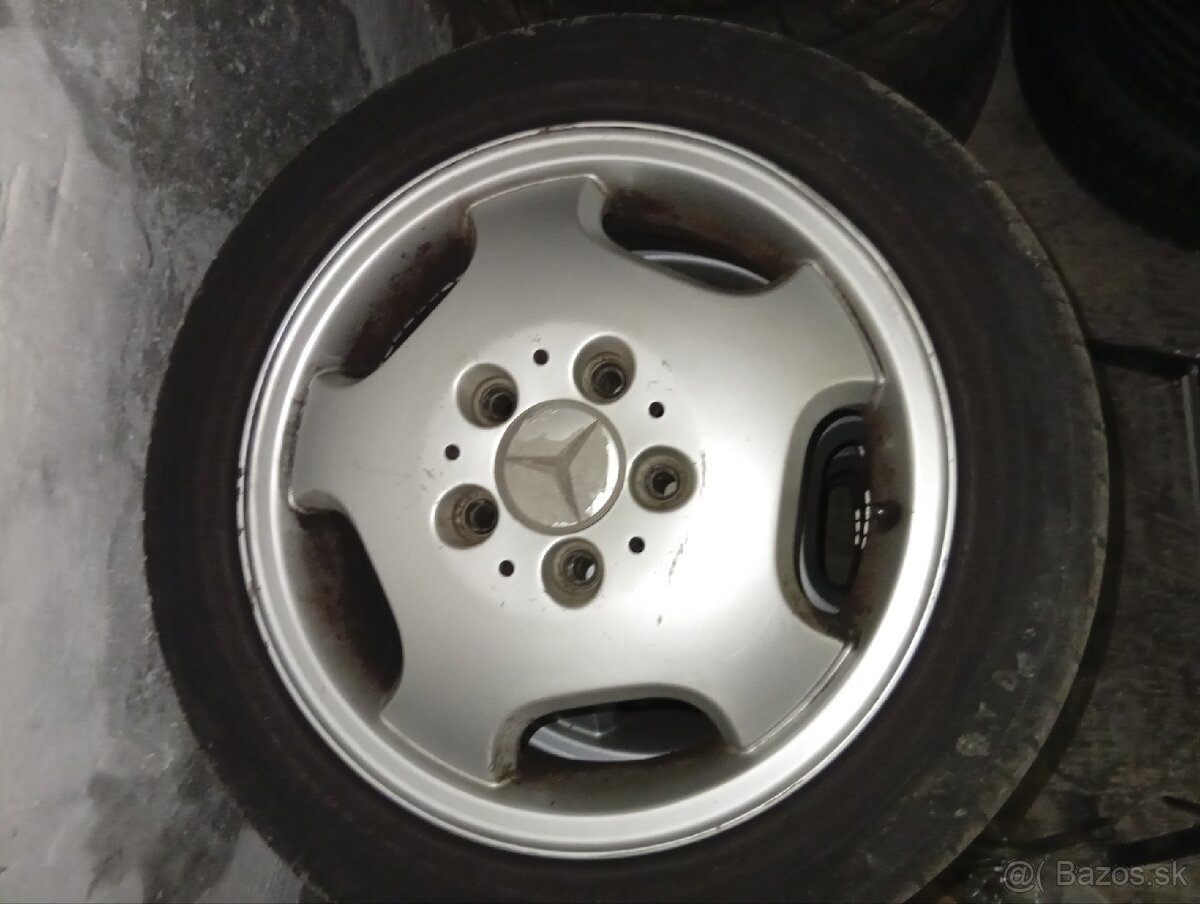 Elektróny+pneu Mercedes
