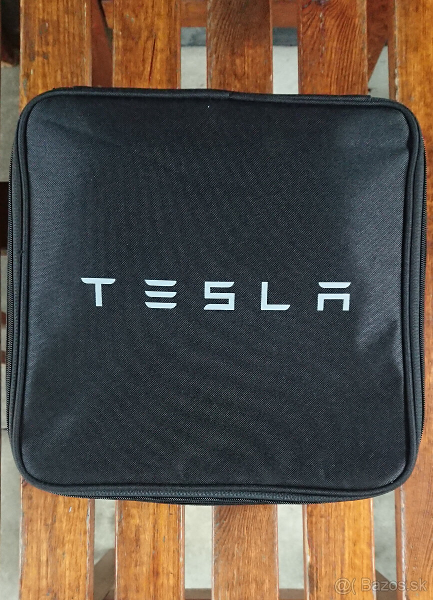 Predám originál Tesla nabíjačka