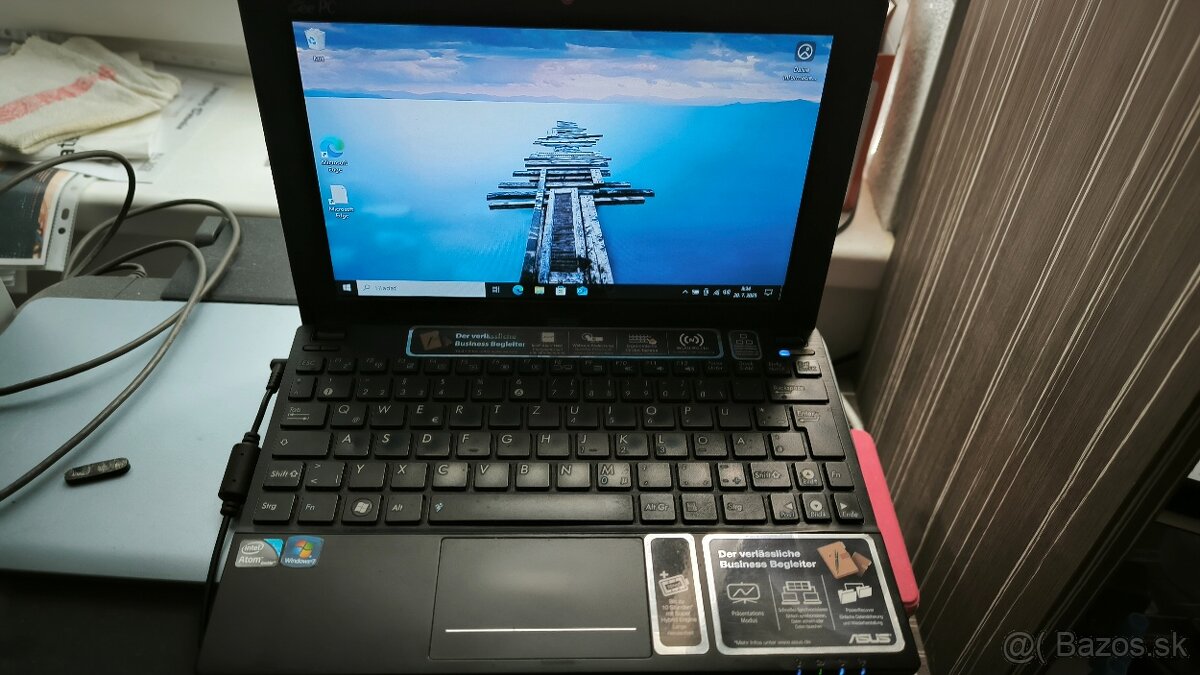 ASUS