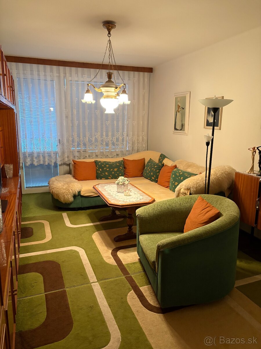 Predám 1 izb.veľkometrážny byt