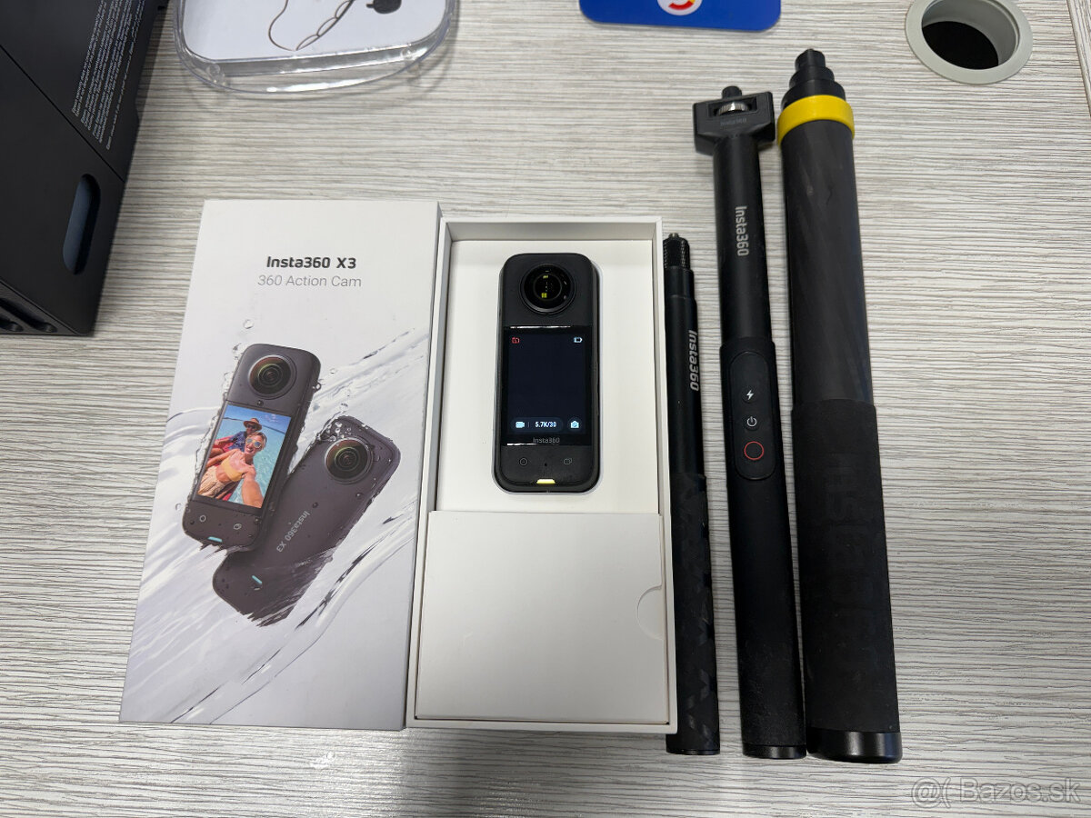 Insta360 X3 + 3m extended Stick + Power selfie Stick
