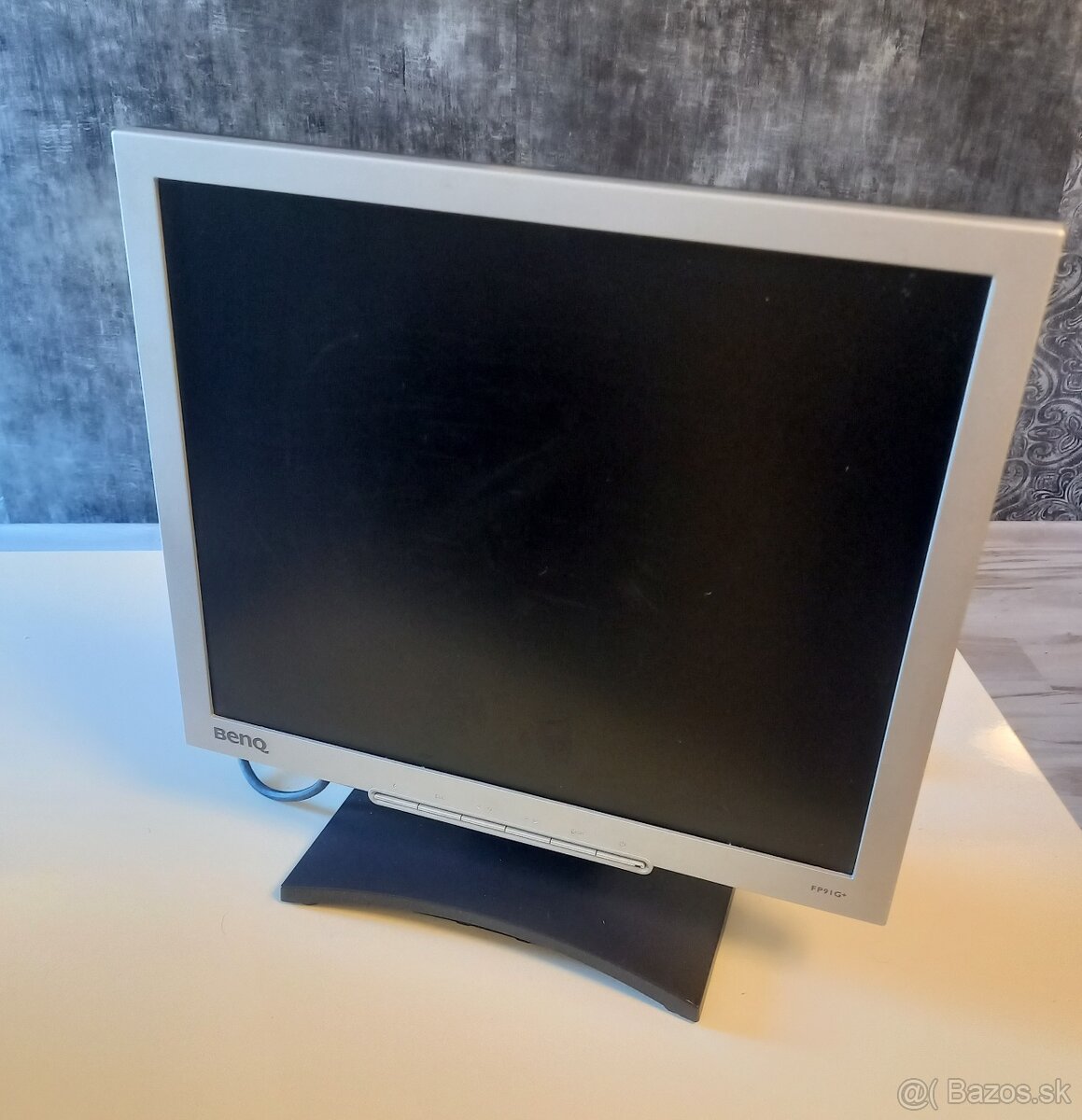 19" LCD Monitor BenQ Q9T4