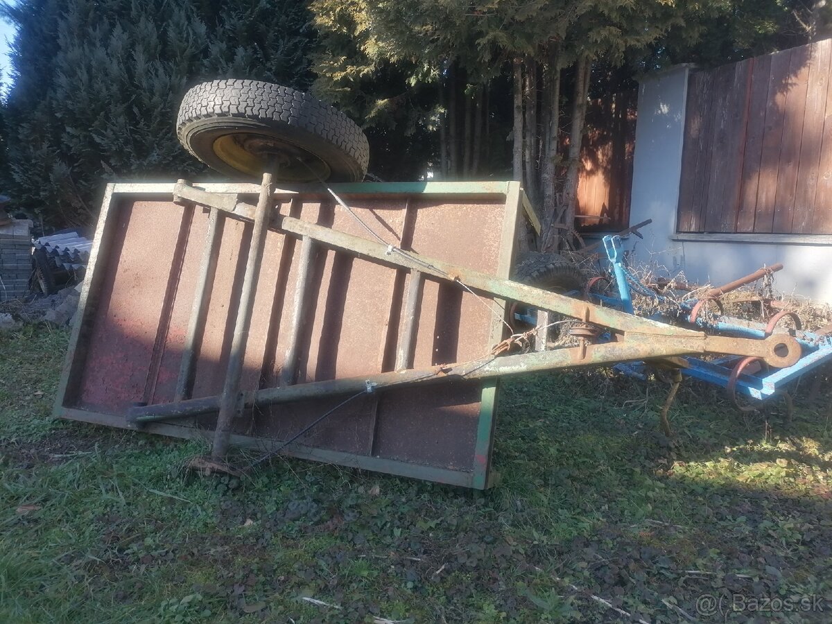 Brzdena vlecka za malotraktor.