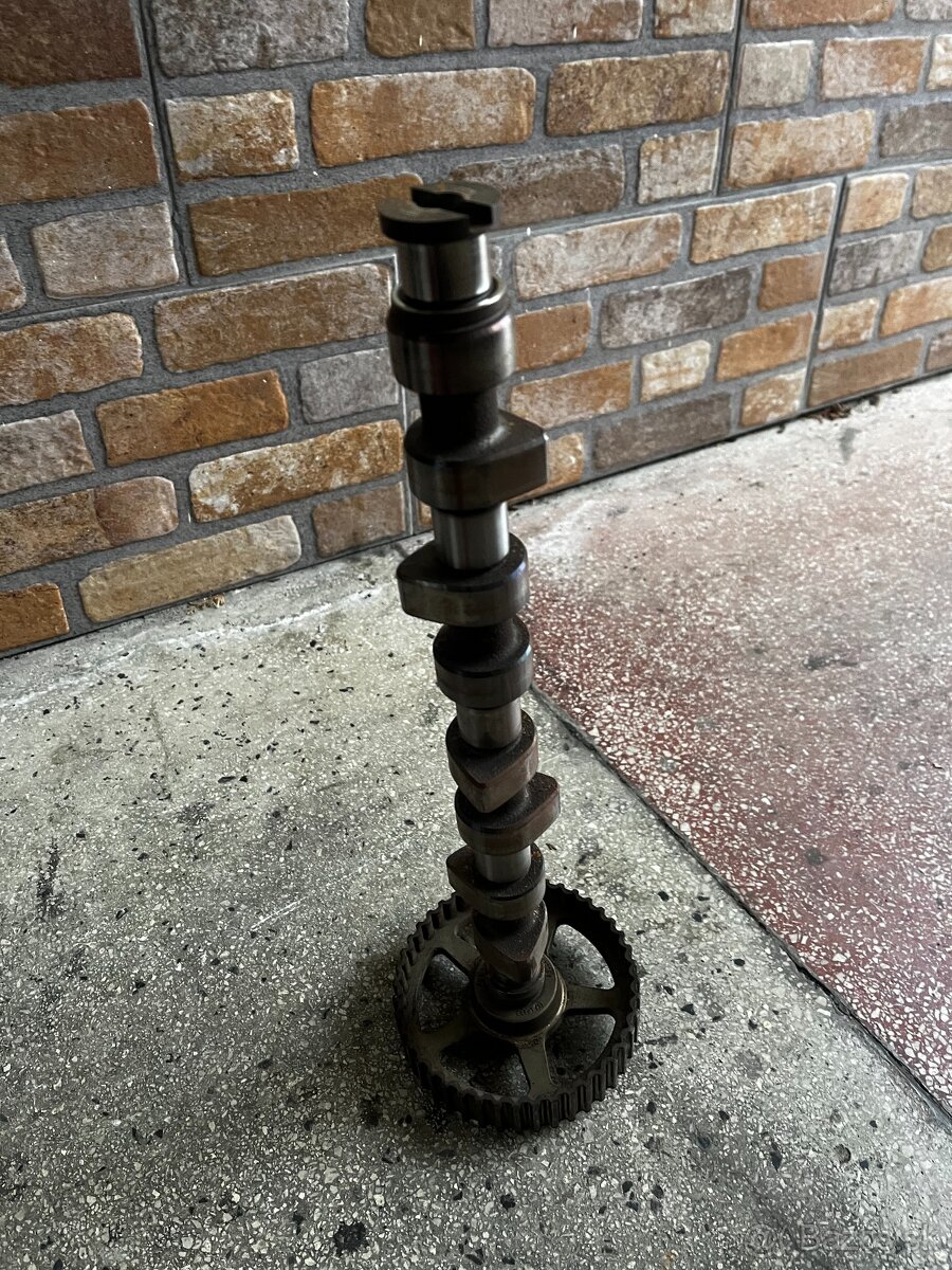 Ostrý vačkový hriadeľ 1.9 TDi