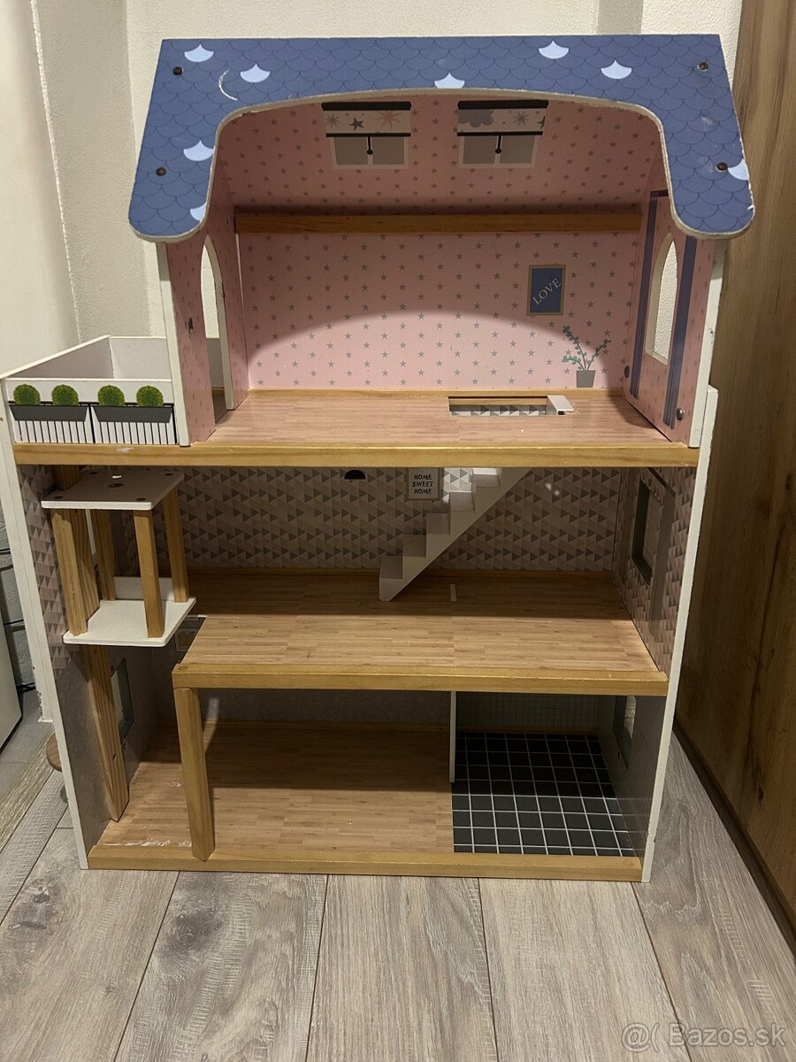 Detsky domček pre bábiky