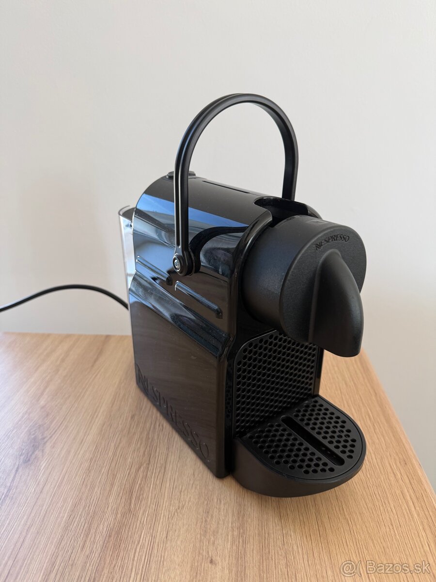 Nespresso kávovar