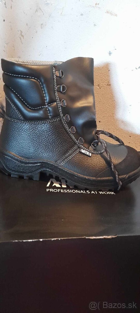 Nová pracovná bezpečnostná obuv Artra Armagnac