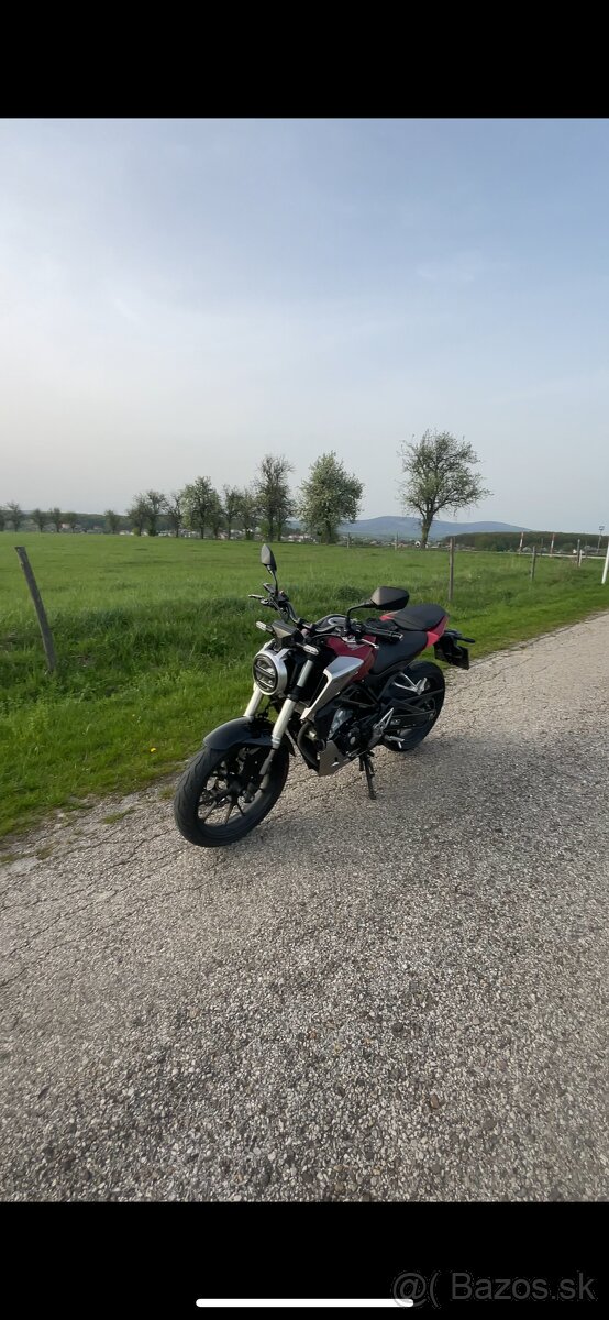 Honda CB125R 2018