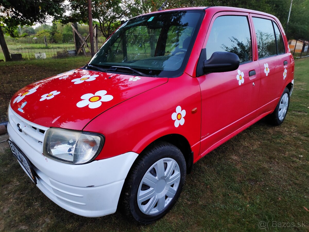 Daihatsu Coure 1000cm3 Benzin R.v.2002