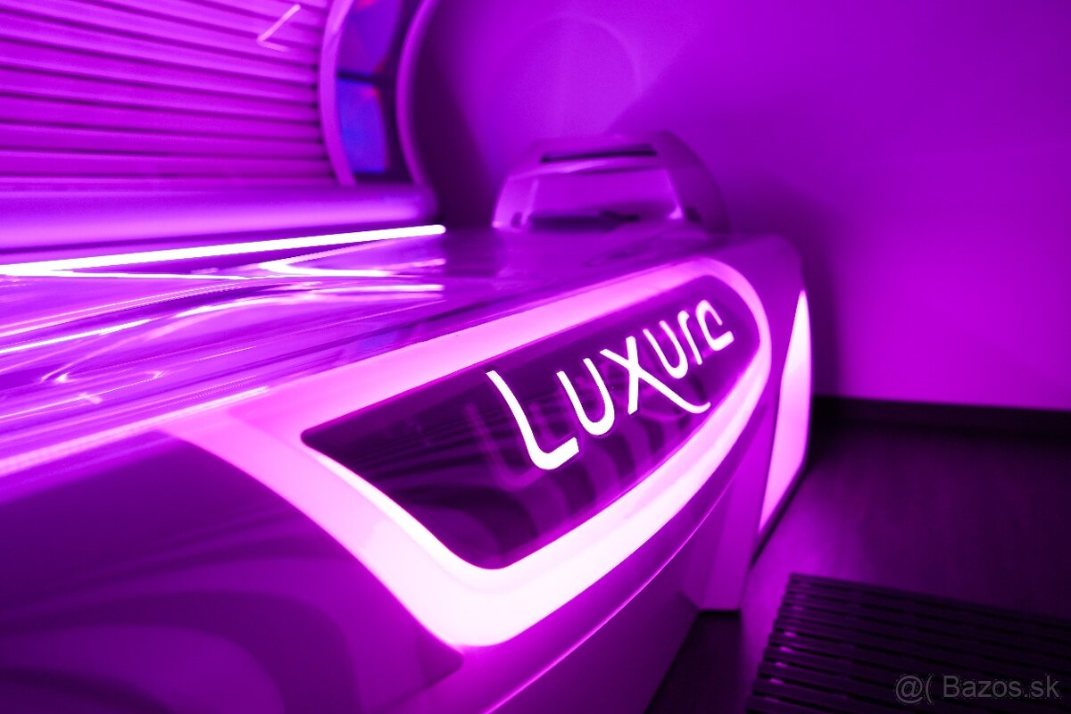 LUXURA X7 42 HIGHBRID horizontalne kolagenove solarium