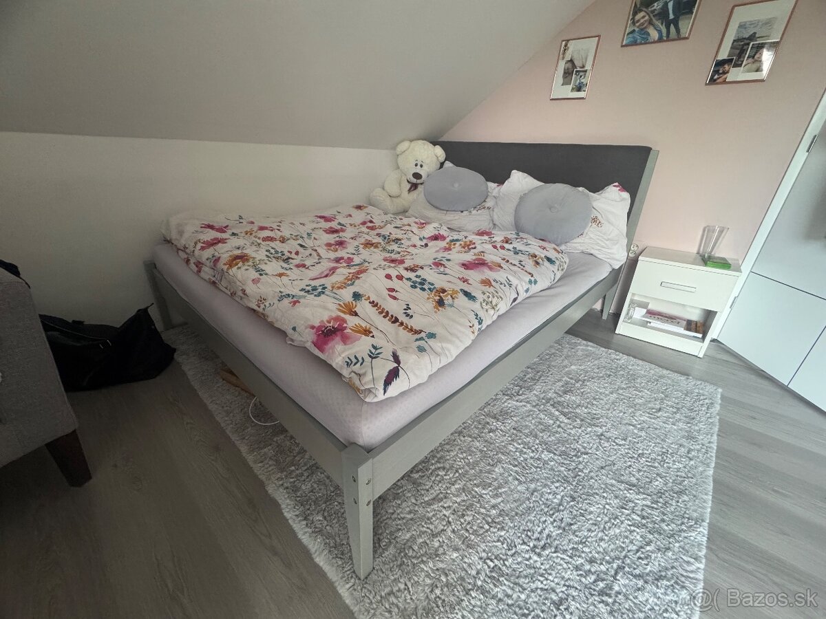 Manželská posteľ 160x200 sivá