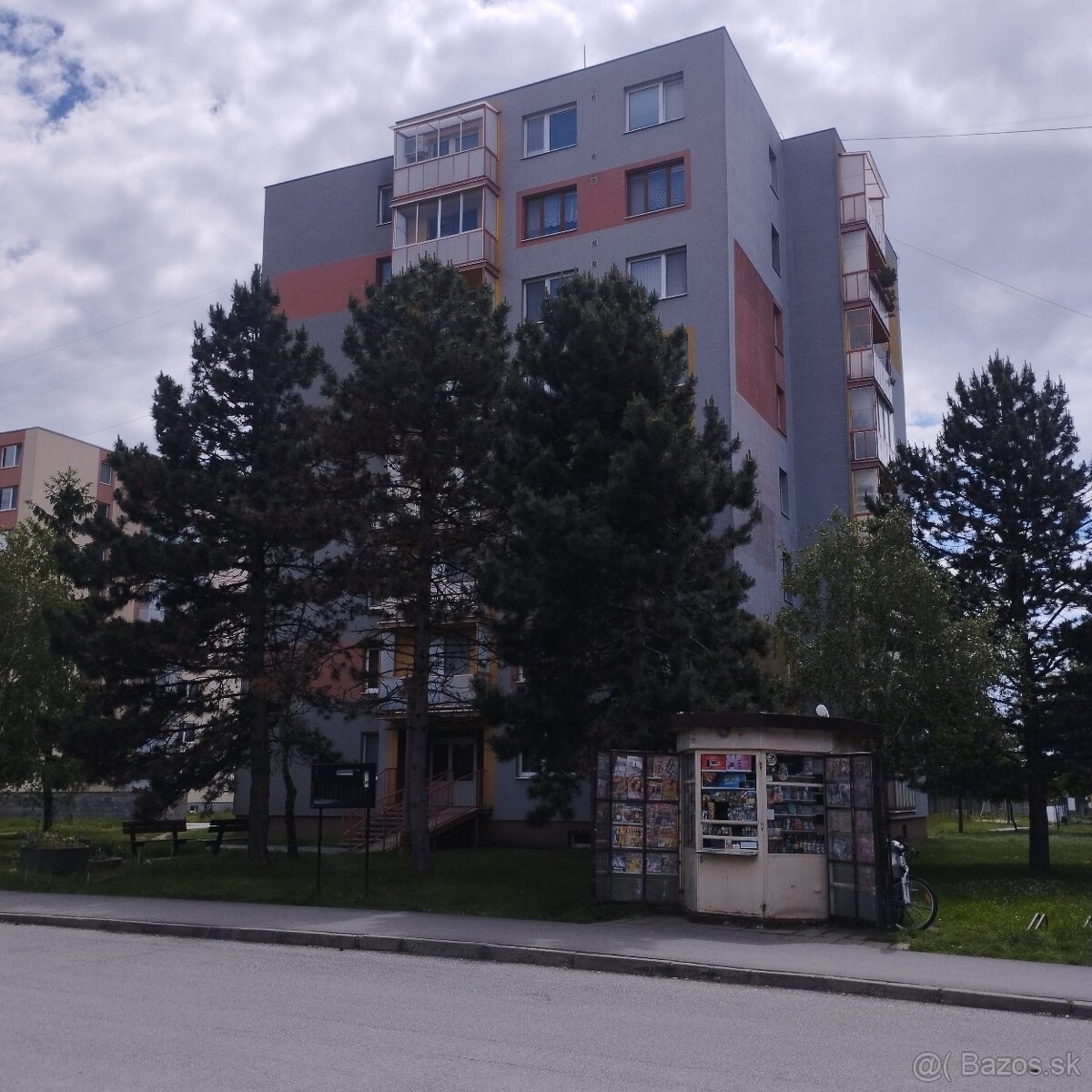 Predam 3 izbový byt Skalica na sídlisku Dr Clementisa