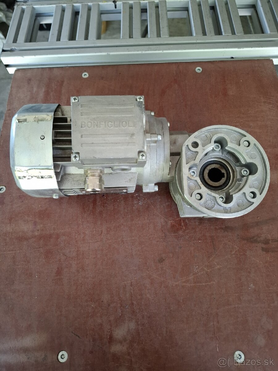 Bonfiglioli motor + prevodovka