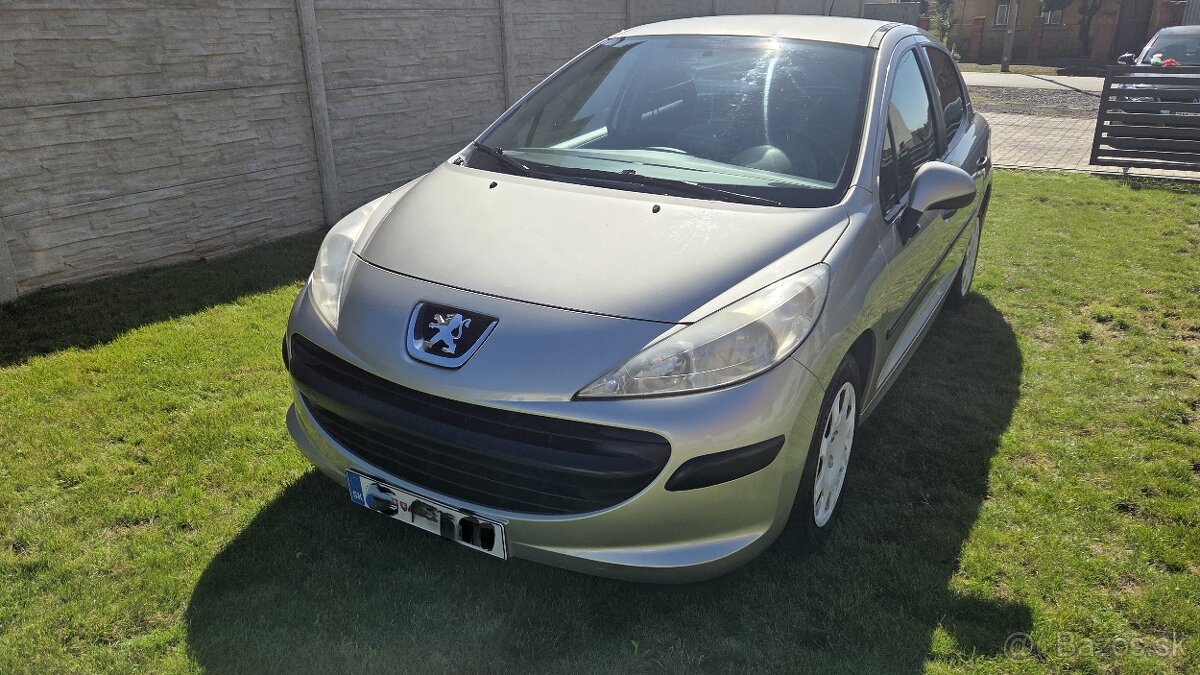 PEUGEOT 207 1.4 54kW benzín