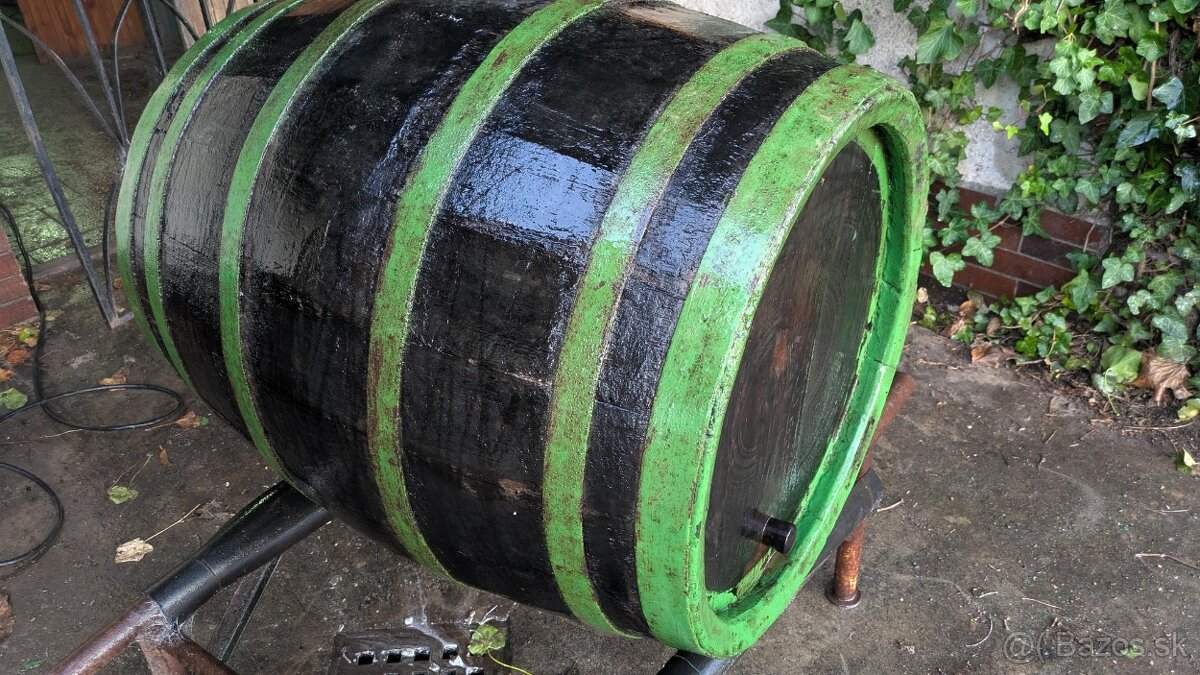 Sud (bečka) na dekoraci