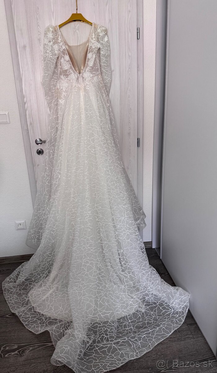 Svadobné šaty aster