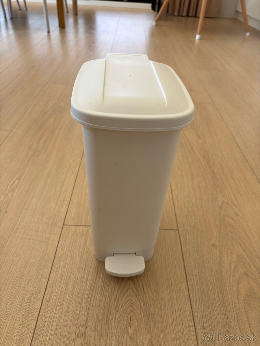 ŠTÝLOVÝ ODPADKOVÝ KÔŠ
