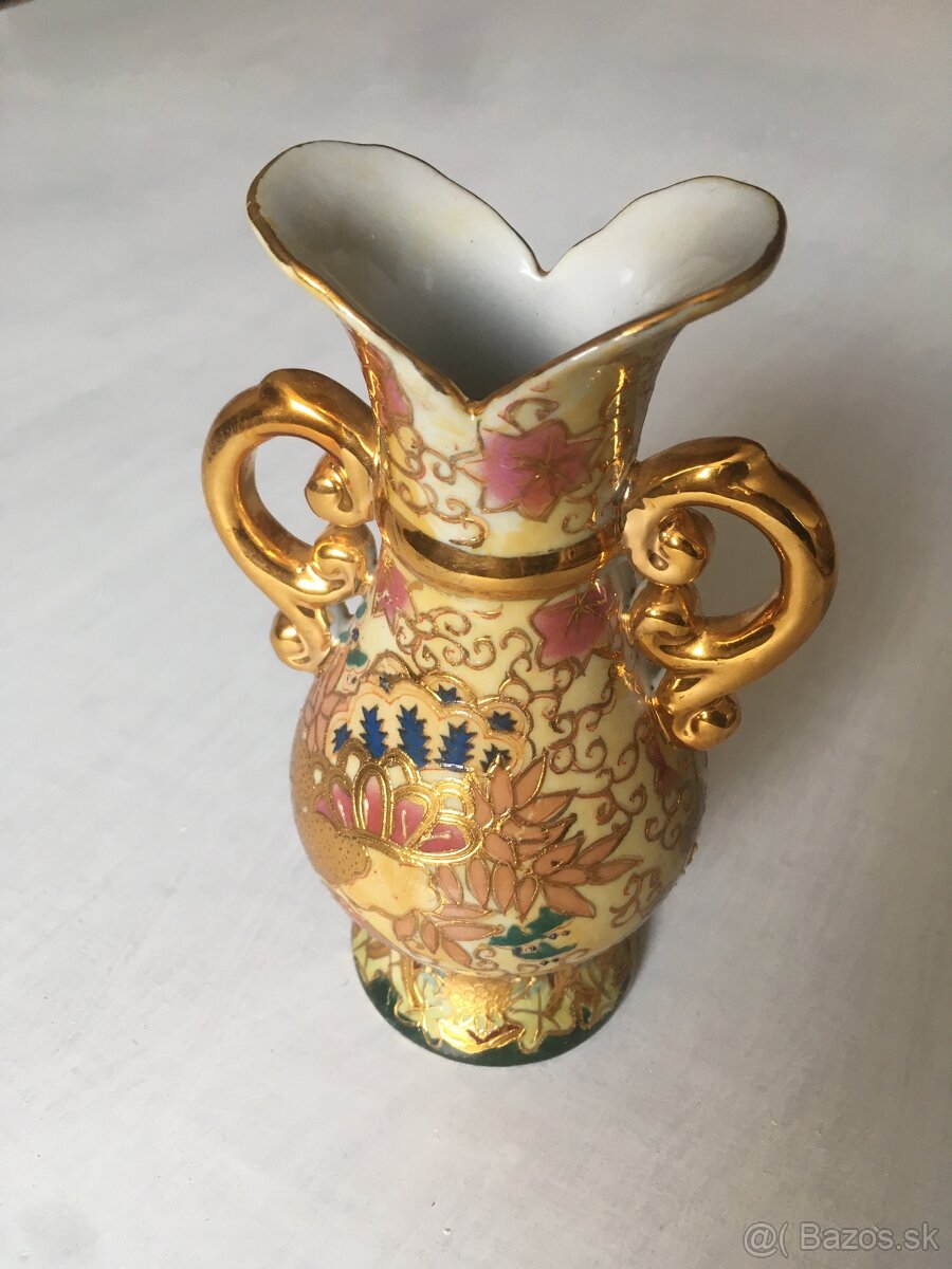 Čínske porcelánové vázy Retro