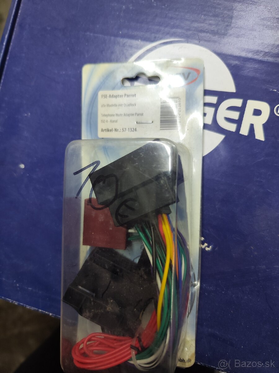 FSE adaptér Parrot pre autá s Quadlock konektorom