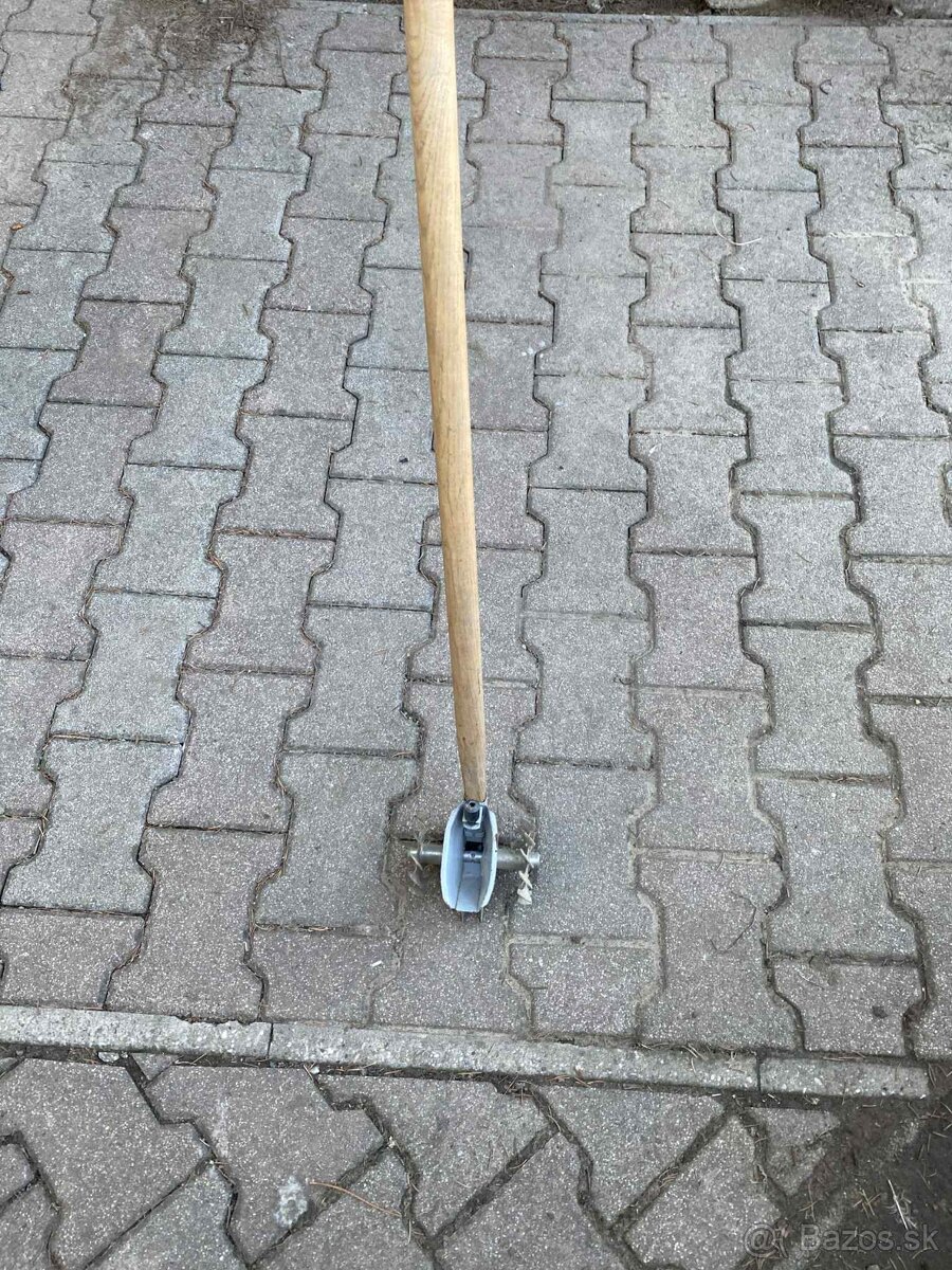 predam rucnu sejacku na drobne semienka