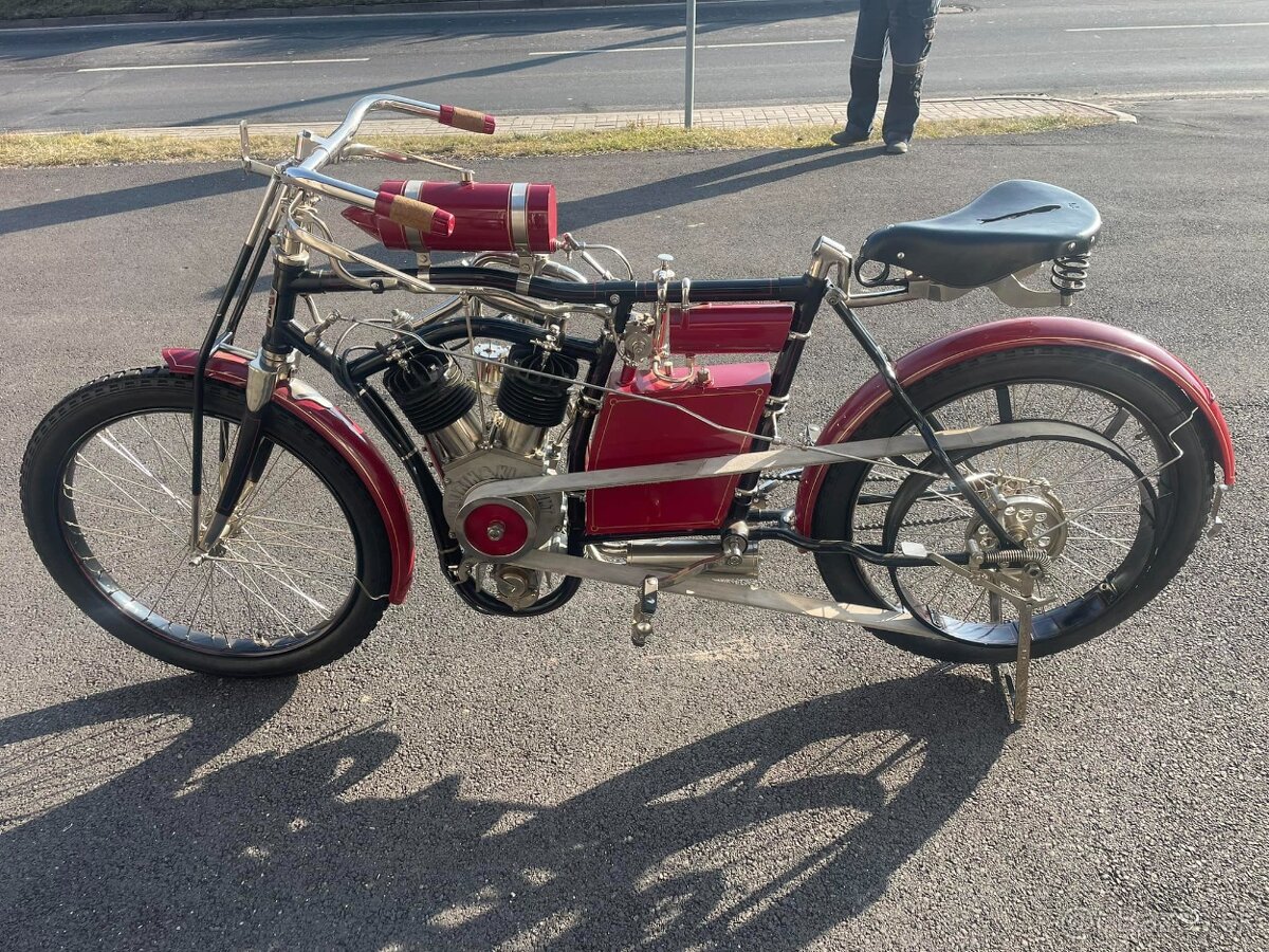 Laurin & Klement CCR 1905 - moto