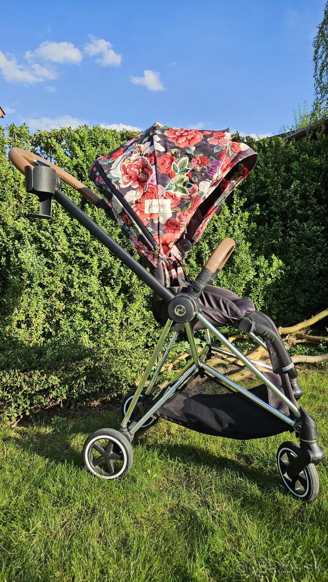 Cybex Mios Spring Blossom Dark