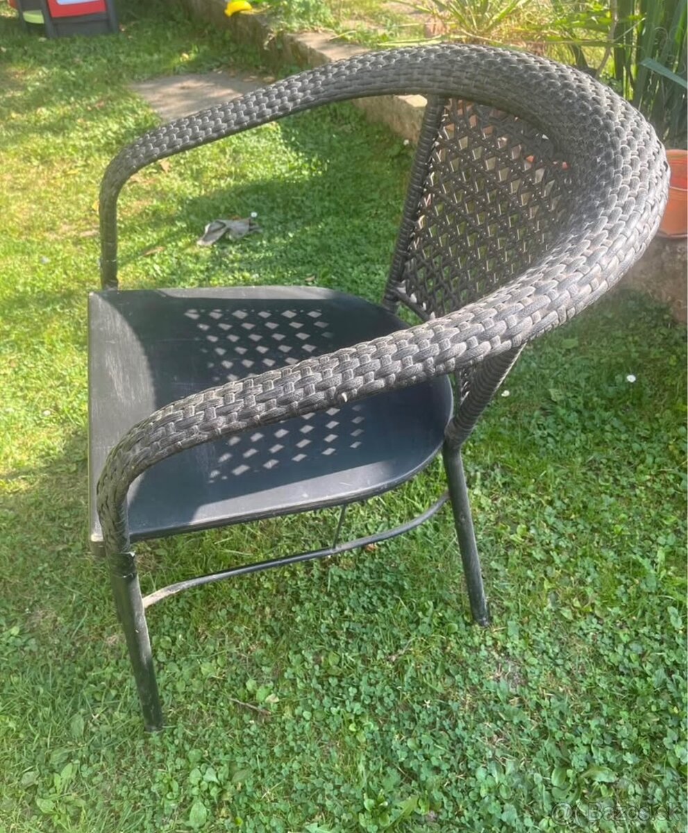 Stoličky na terasu