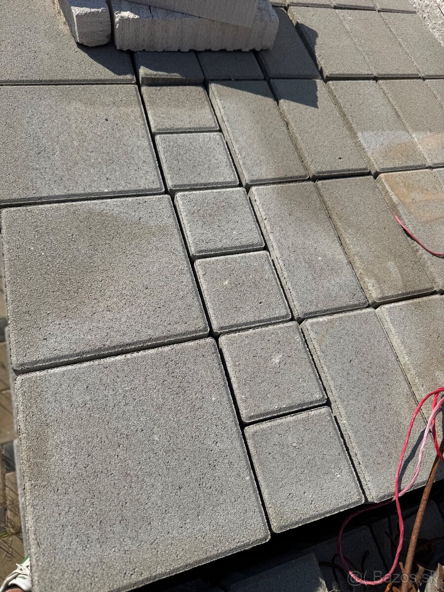 Zamkova dlažba 20x10 a 10x10
