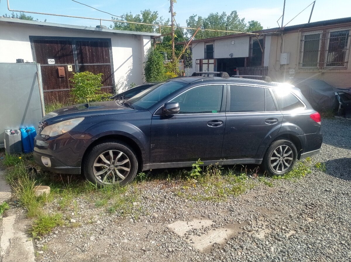 Subaru Outback 2,0 D 2010 EE20