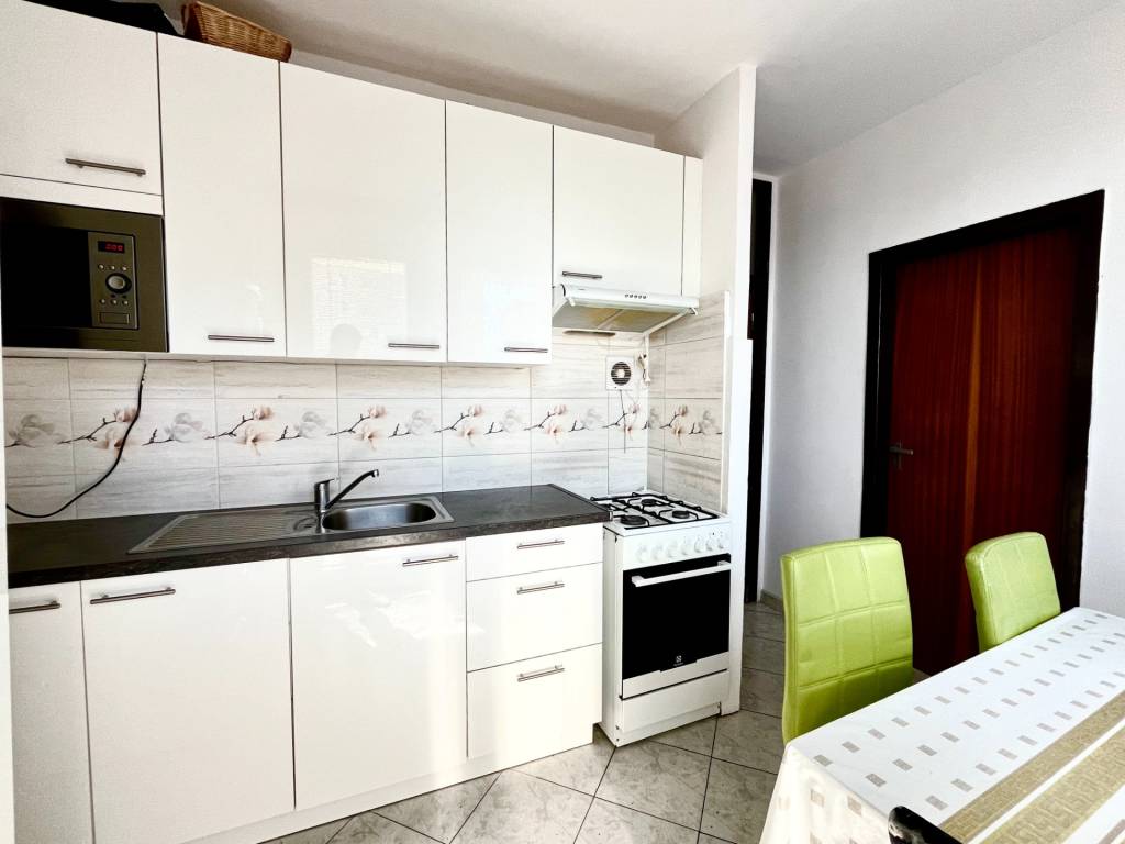 Kompletne zariadený 3-izbový byt – Bratislava, Podunajské Bi