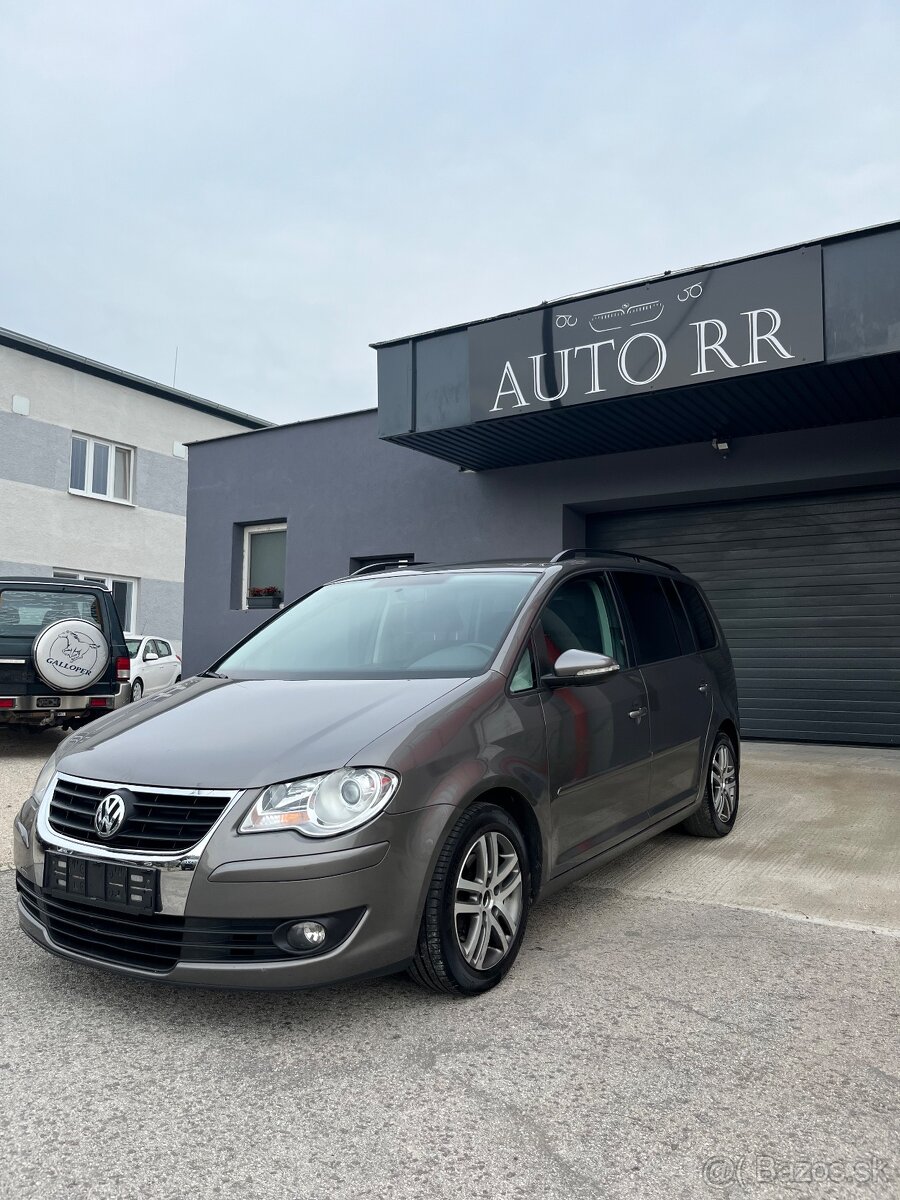 Volkswagen Touran 1.9 TDI 77kW = 7 miest, r.v 2010 =
