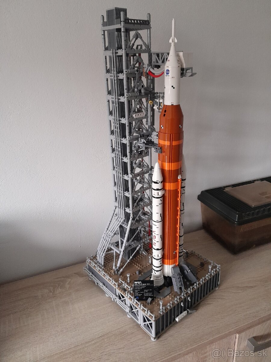 Lego icons 10341 raketa sls NASA Artemis