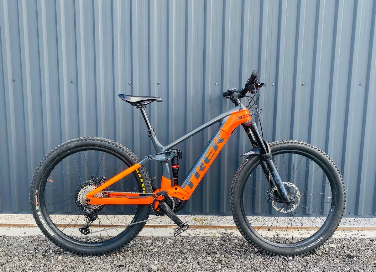 Trek Rail 9.8 XT Project One Carbon