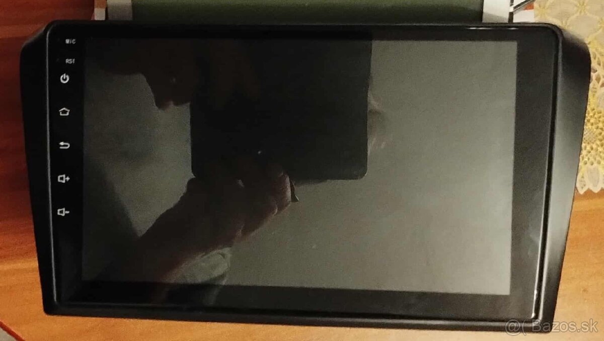 Predám rádio Mazda 3