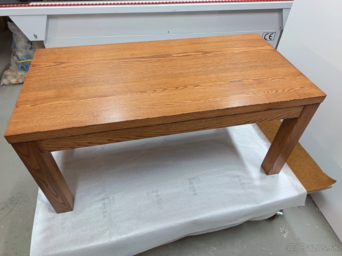 konferenčný stolík