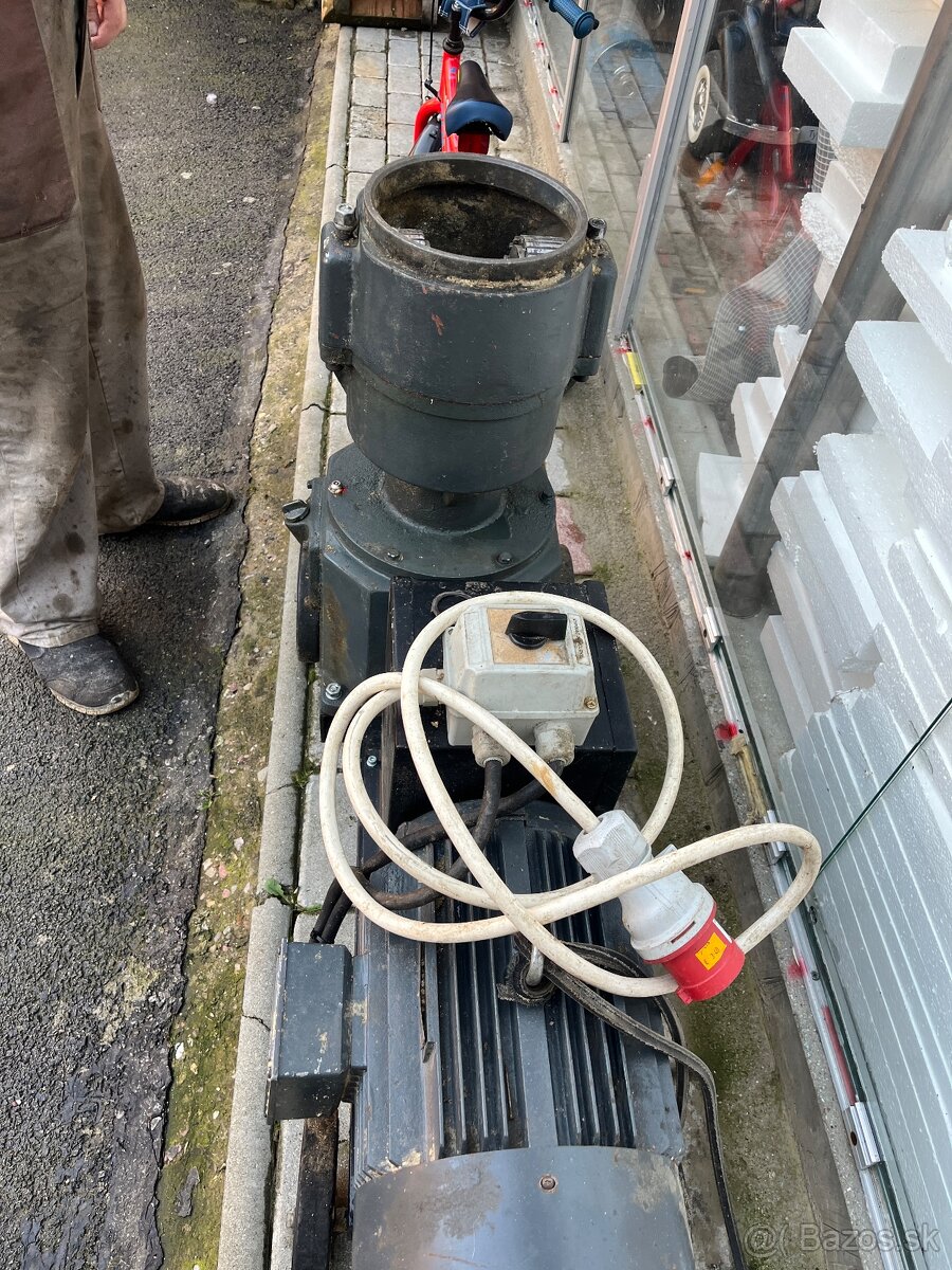 Predám peletovačku