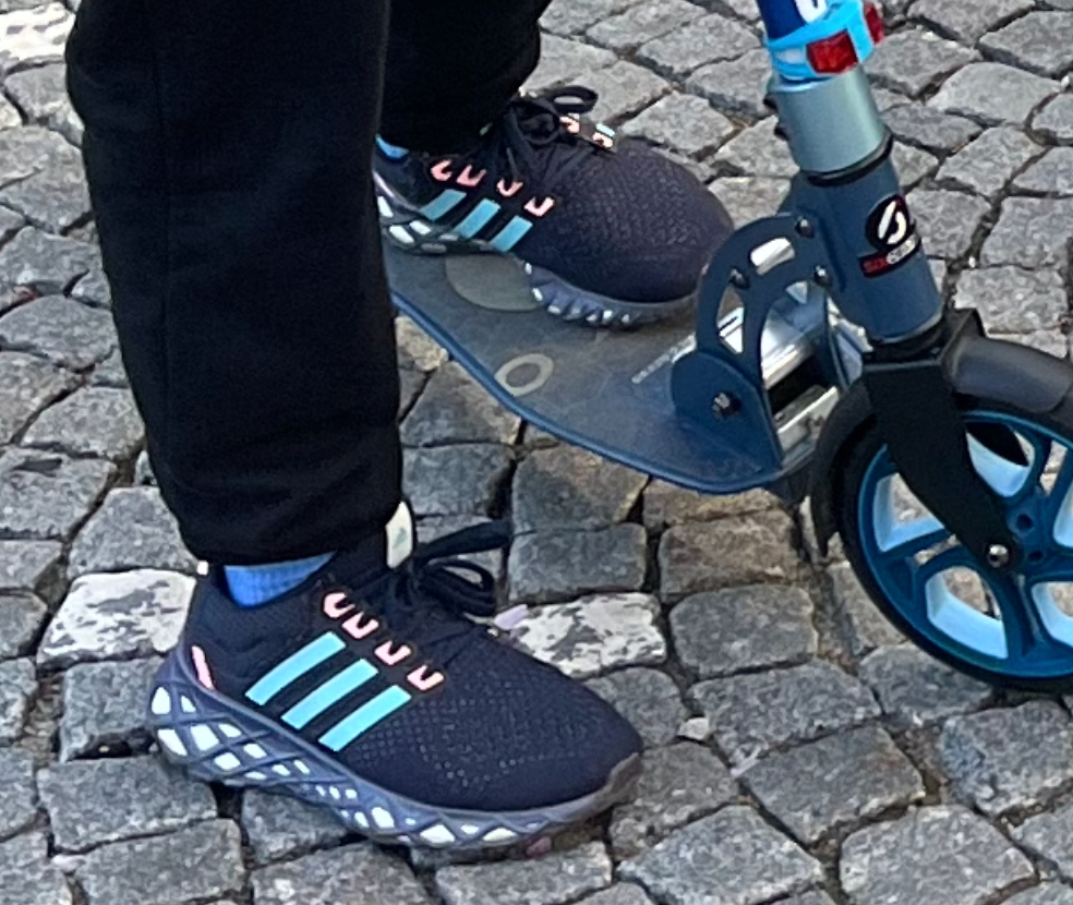 Tenisky Adidas ULTRABOOST WEB DNA