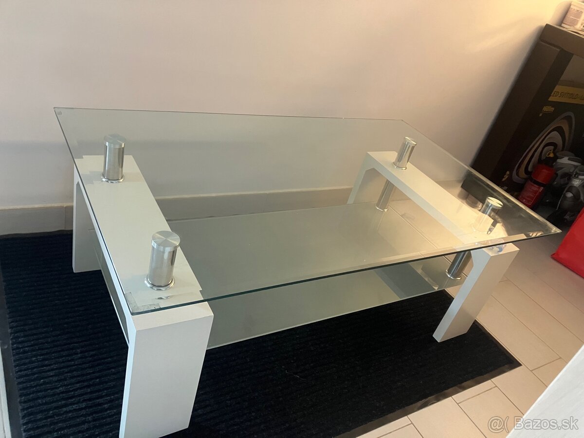 Konferenčny stolík