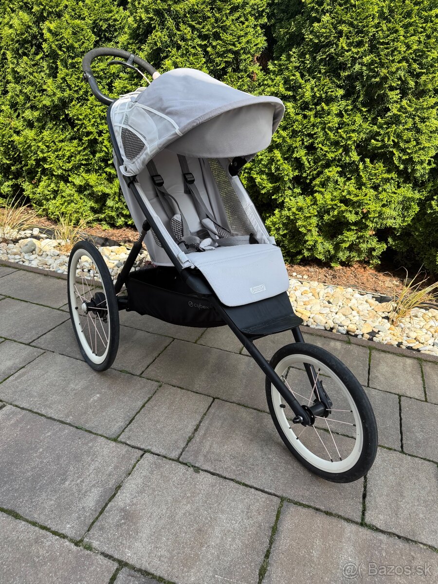 Kočiar Cybex Avi Spin